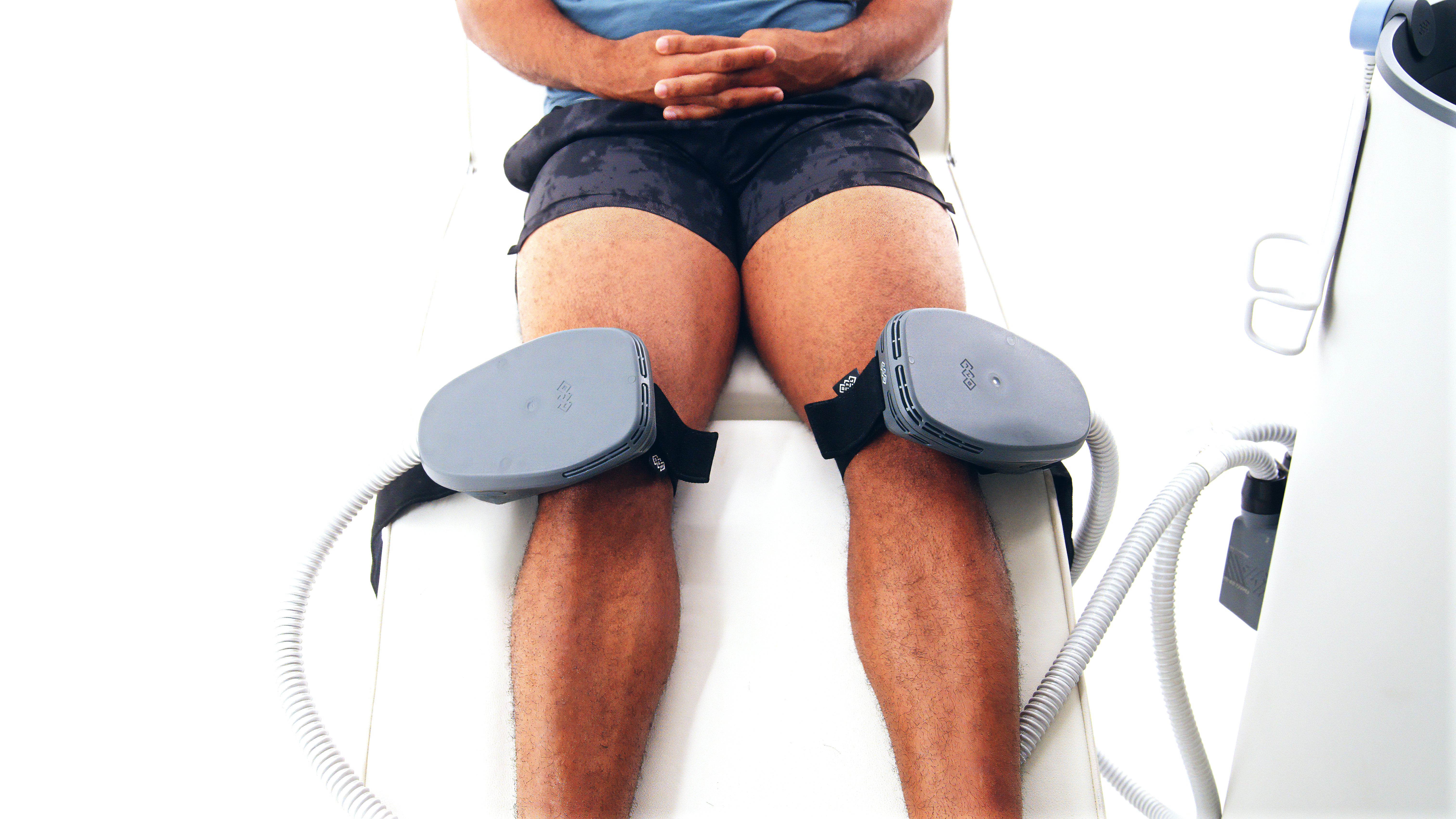 EmsculptNEO small applicators on knees near Playa Vista Los Angeles