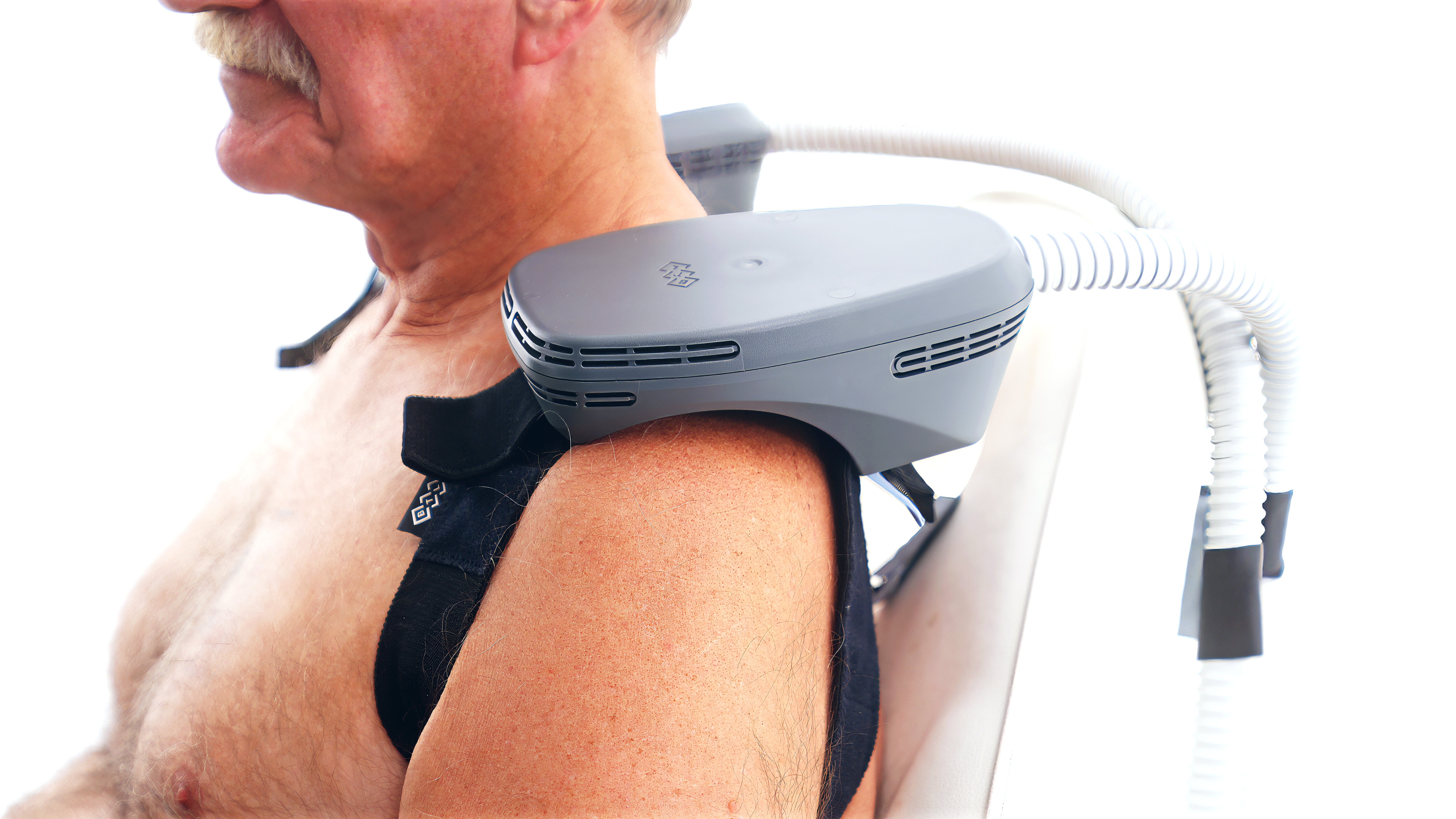 EmsculptNEO small applicator on shoulder in Los Angeles 90045