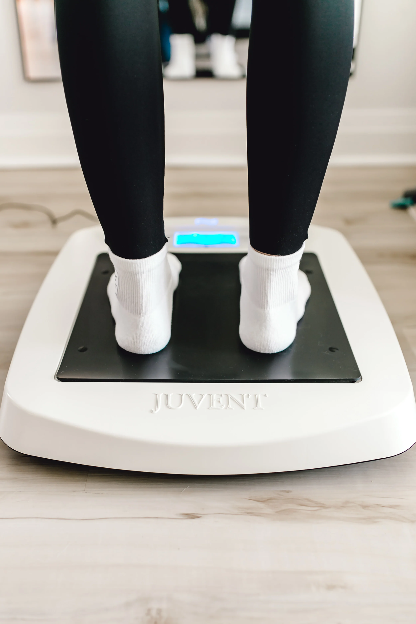 MicroImpact Plate - Juvent Micro-Impact Platform device at Total Body Aesthetic Los Angeles