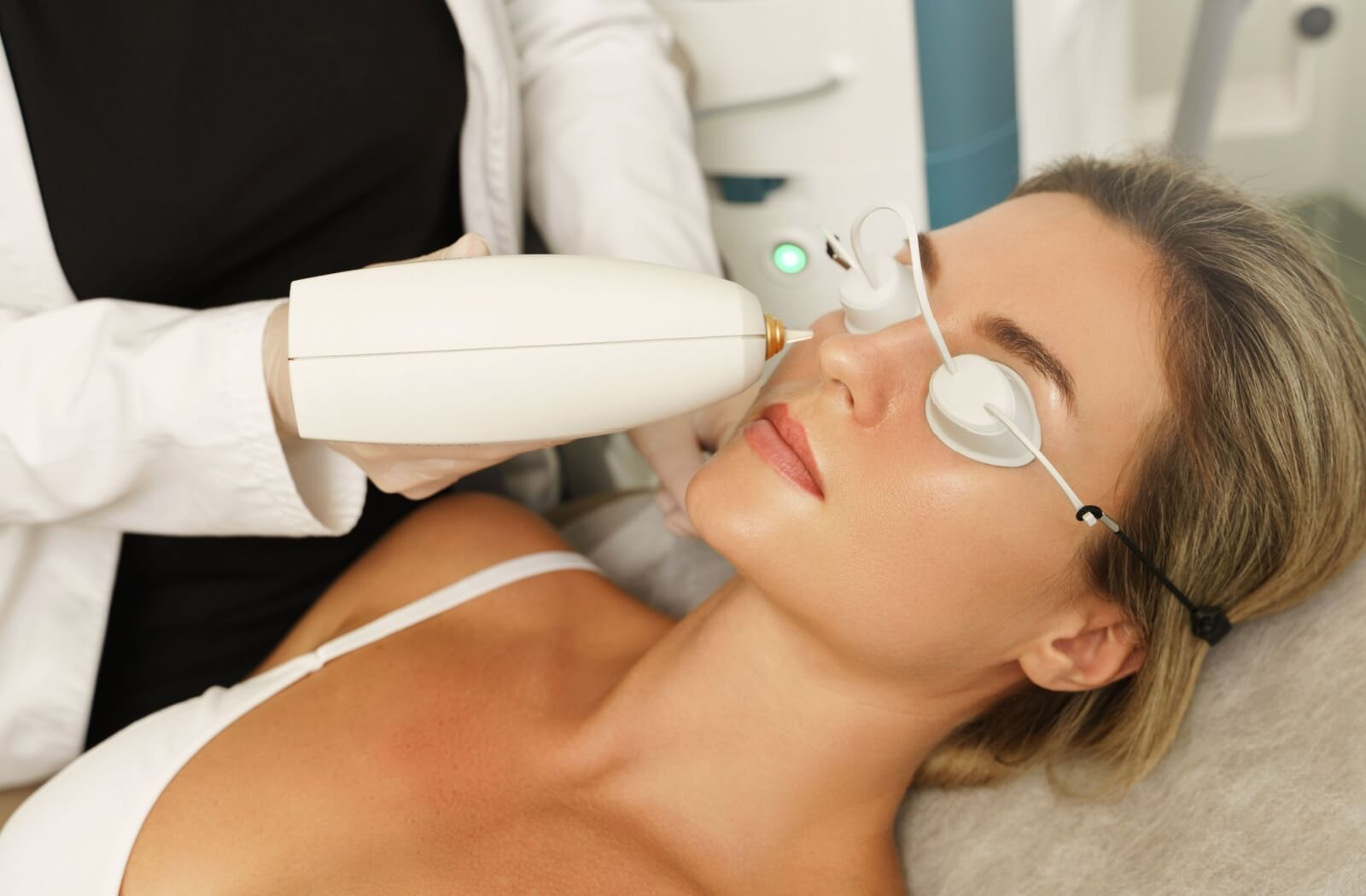 Lumenis OptiLight IPL dry eye treatment award-winning device Los Angeles Westchester 90045 Total Body Aesthetic